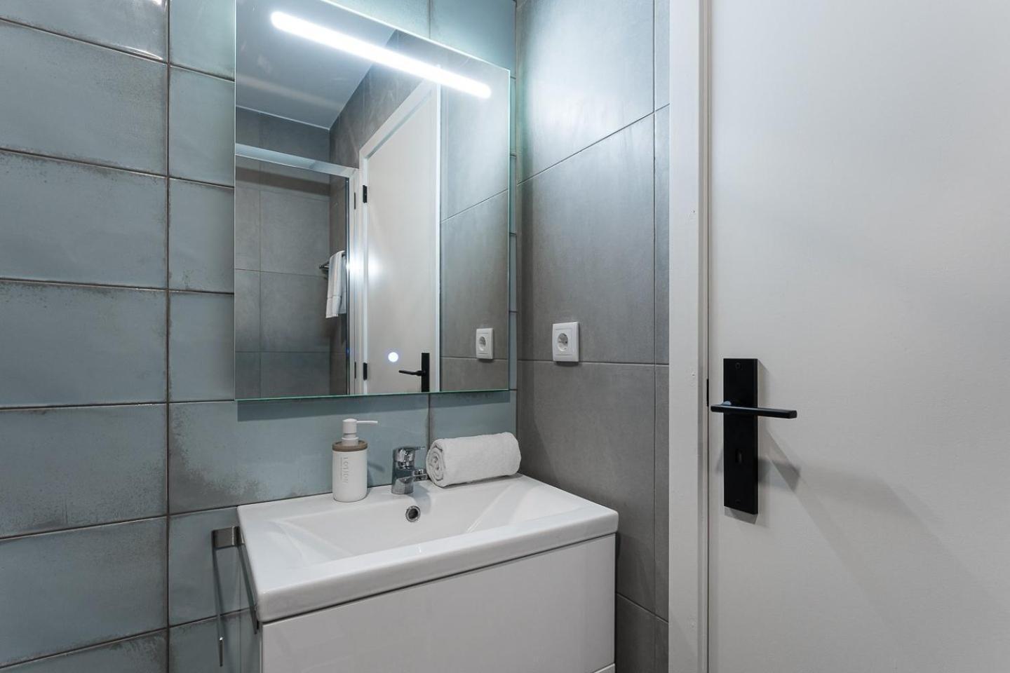 Guestready - White Stripes Near Casa Da Musica Apartment ปอร์โต ภายนอก รูปภาพ